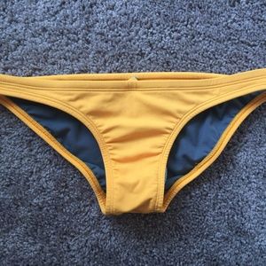Jolyn Bali Bottoms in Mango (medium coverage)